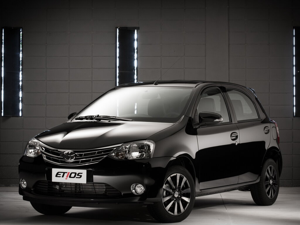 Toyota Etios 1 поколение, хэтчбек 5 дв. (12.2010 - 12.2016)